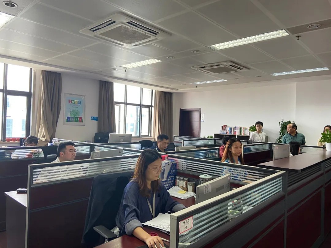 2.webp.jpg 2.webp.jpg